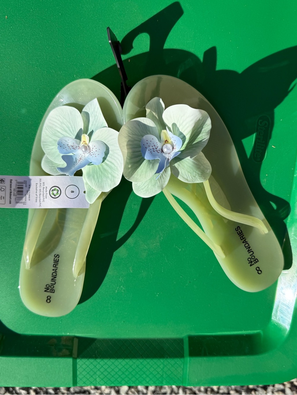 No Boundaries Women's Pale Green Floral Jelly Sandal Flip Flops Sz 8